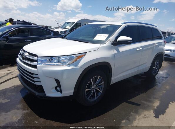 5TDKZRFHXHS514317 2017 TOYOTA HIGHLANDER White Front left