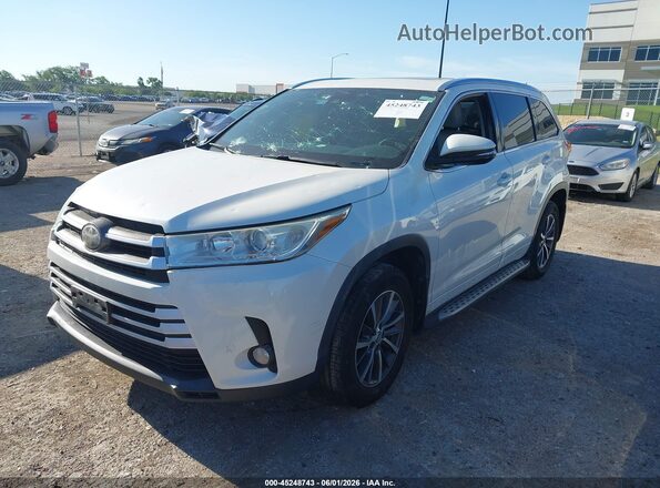 5TDKZRFHXJS545363 2018 TOYOTA HIGHLANDER White წინა მარცხენა ხედი სამი მეოთხედიდან