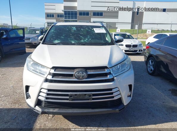 5TDKZRFHXJS545363 2018 TOYOTA HIGHLANDER White ხელსაწყოთა პანელის ხედი