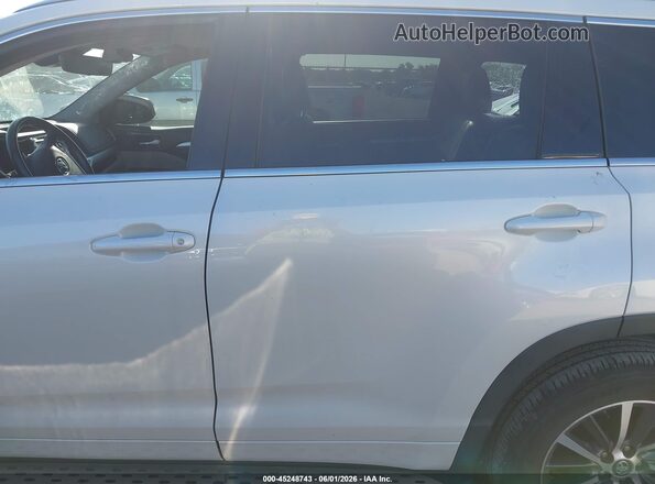 5TDKZRFHXJS545363 2018 TOYOTA HIGHLANDER White სალონის 360-გრადუსიანი ხედი