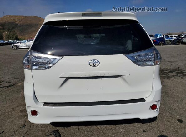 5TDXK3DC6GS732946 2016 TOYOTA SIENNA White 
