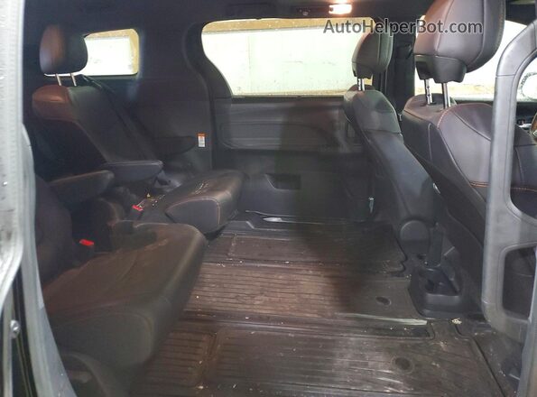 5TDXSKFC2PS100775 2023 TOYOTA SIENNA Black Widok wnętrza z tyłu
