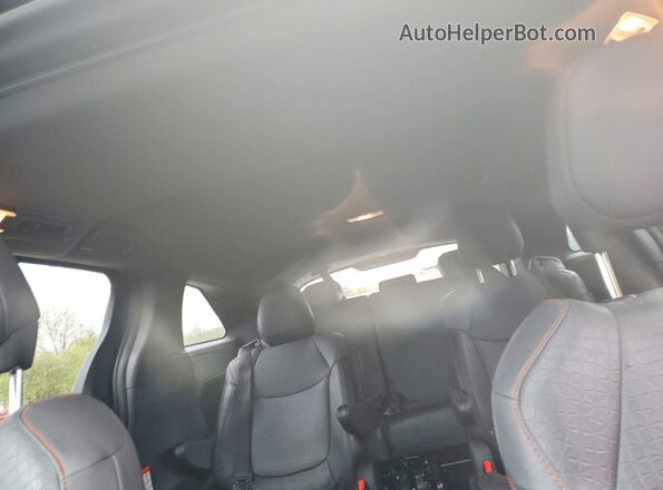 5TDXSKFC2PS100775 2023 TOYOTA SIENNA Black Widok tylnych siedzeń