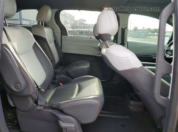 5TDXSKFC4MS040025 2021 TOYOTA SIENNA Серый 