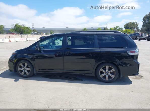5TDXZ3DC2HS791750 2017 TOYOTA SIENNA Black 