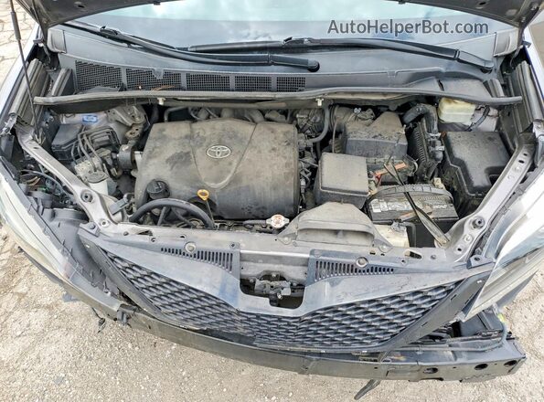 5TDXZ3DC3HS834086 2017 TOYOTA SIENNA Gray 