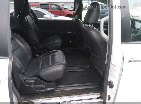 5TDXZ3DC9HS863298 2017 TOYOTA SIENNA White 
