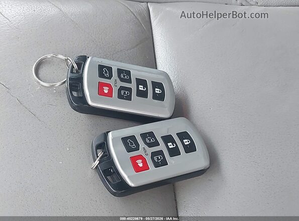 5TDYK3DC2GS695608 2016 TOYOTA SIENNA Серый 