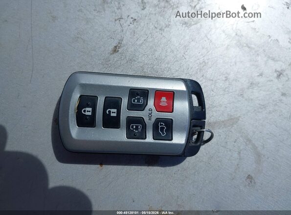 5TDYK3DC2GS723505 2016 TOYOTA SIENNA White Առջևի վահանակի տեսք