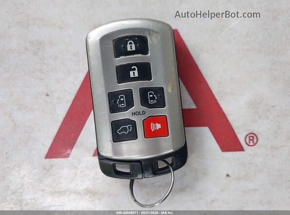 5TDYK3DC6GS706867 2016 TOYOTA LE White Widok deski rozdzielczej