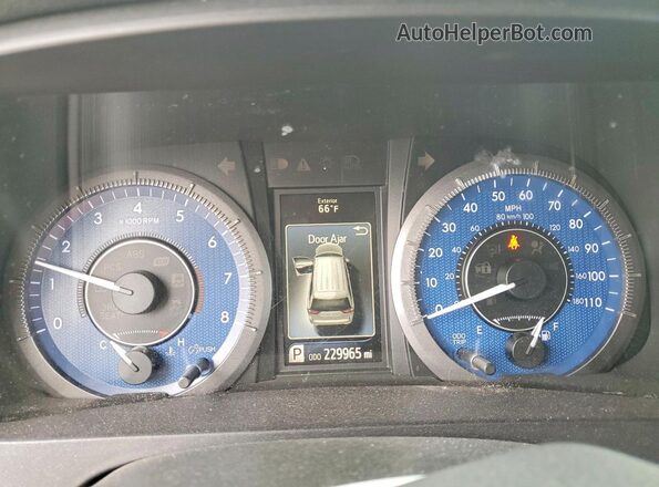 5TDYK3DCXGS735966 2016 TOYOTA SIENNA Silver Սարքավորումների վահանակի տեսք