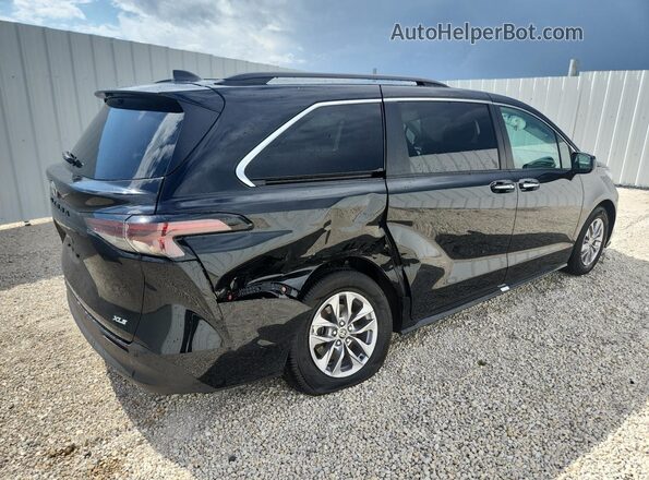 5TDYRKEC0TS294086 2026 TOYOTA SIENNA Black 