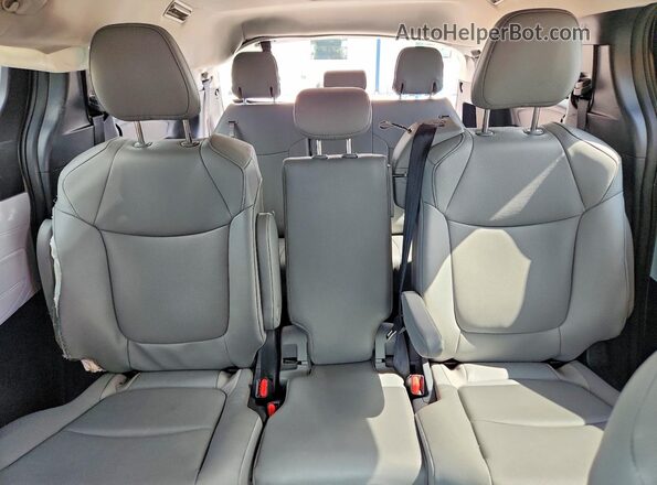 5TDYRKEC0TS294086 2026 TOYOTA SIENNA Black 