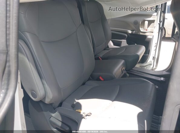 5TDYRKEC1NS133992 2022 TOYOTA SIENNA Белый 
