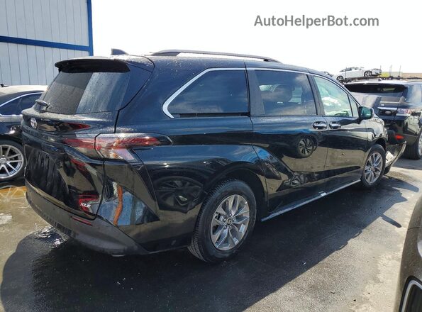 5TDYRKEC1TS294176 2026 TOYOTA SIENNA Black Trasero derecho