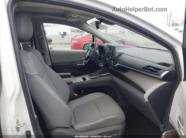 5TDYRKEC2MS021426 2021 TOYOTA LE White 