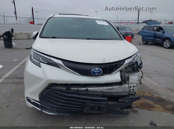 5TDYRKEC2MS021426 2021 TOYOTA LE White 