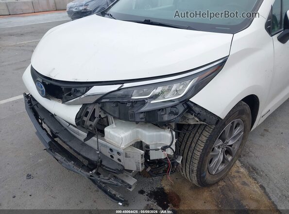5TDYRKEC2MS021426 2021 TOYOTA LE White 
