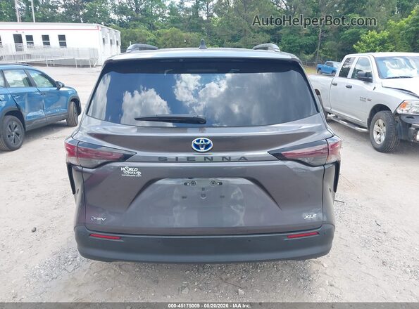 5TDYRKEC3SS225648 2025 TOYOTA SIENNA Gray 