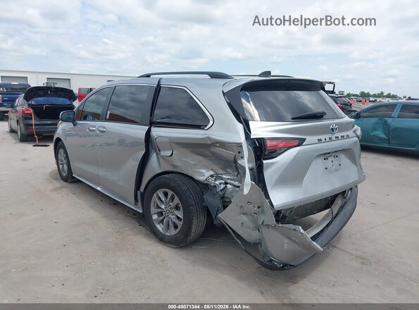 5TDYRKEC5NS085171 2022 TOYOTA LE Серебряный Вид спереди