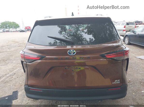 5TDYRKEC9MS062989 2021 TOYOTA SIENNA Brown 