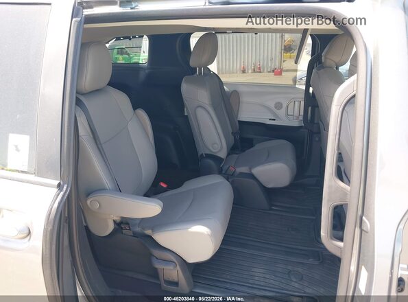 5TDYSKFC4TS235724 2026 TOYOTA SIENNA Gray Вид наклейки з VIN-кодом