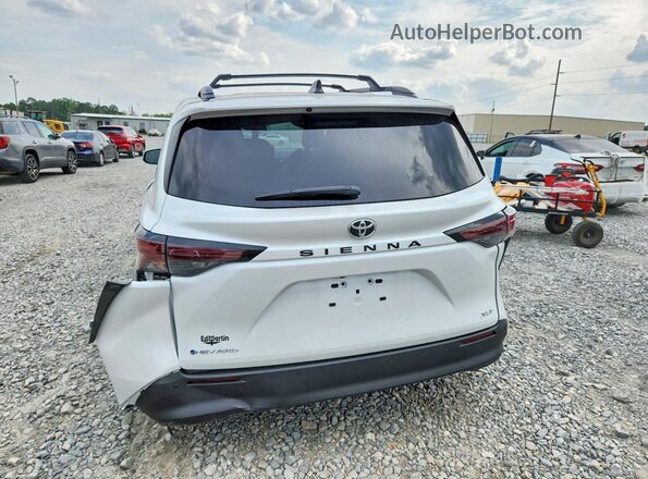 5TDYSKFC5TS251981 2026 TOYOTA SIENNA White Widok z tyłu