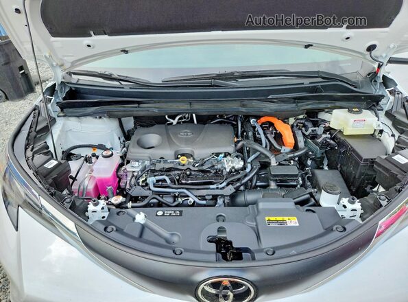 5TDYSKFC5TS251981 2026 TOYOTA SIENNA White Widok komory silnika