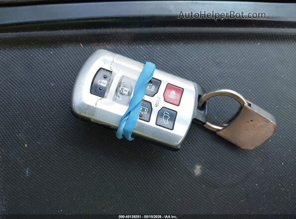 5TDYZ3DC0HS884593 2017 TOYOTA SIENNA White Widok deski rozdzielczej