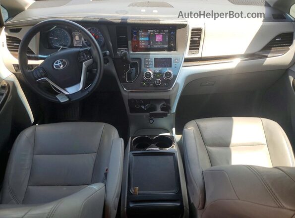 5TDYZ3DC0HS896291 2017 TOYOTA SIENNA Gray Vista del salpicadero