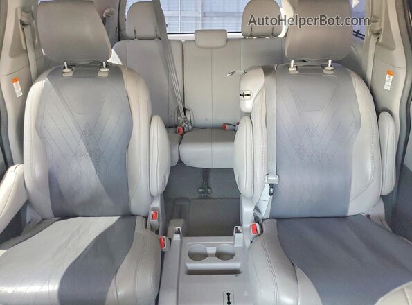 5TDYZ3DC0HS896291 2017 TOYOTA SIENNA Gray Vista de los asientos traseros