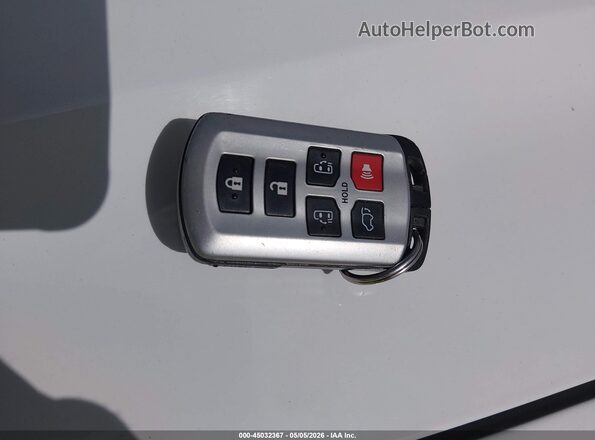 5TDYZ3DC0LS056262 2020 TOYOTA LE Silver წინა პანელის ხედი