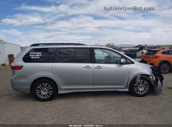 5TDYZ3DC0LS056262 2020 TOYOTA LE Silver უკანა სალონის ხედი