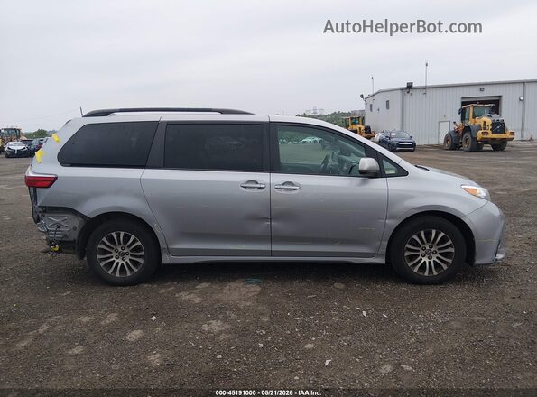 5TDYZ3DC1JS949909 2018 TOYOTA SIENNA Silver Панорамний вид салону 360°
