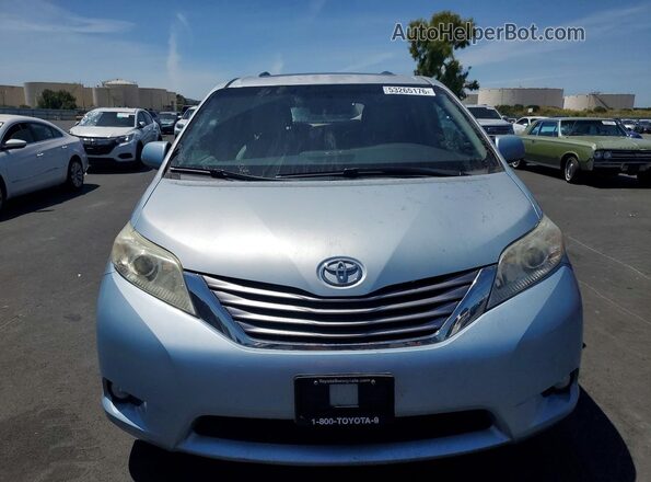 5TDYZ3DC2HS870761 2017 TOYOTA SIENNA Blue წინა ხედი