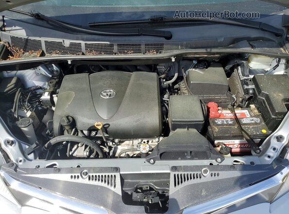 5TDYZ3DC3KS001982 2019 TOYOTA SIENNA Silver Engine compartment view