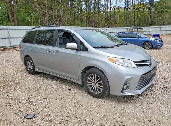 5TDYZ3DC3KS001982 2019 TOYOTA SIENNA Silver Front right
