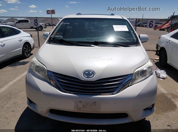 5TDYZ3DC5HS775286 2017 TOYOTA SIENNA White უკანა სალონის ხედი