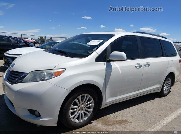 5TDYZ3DC5HS775286 2017 TOYOTA SIENNA White 