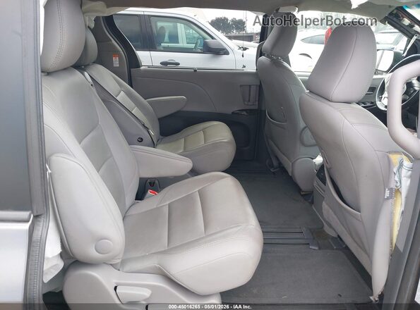 5TDYZ3DC5HS803345 2017 TOYOTA LE Gray Вид наклейки з VIN-кодом