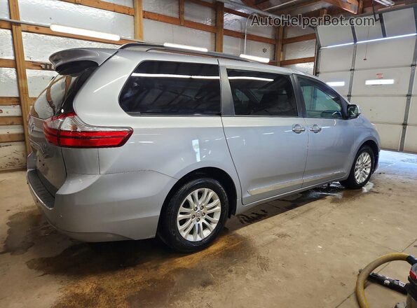 5TDYZ3DC7HS815917 2017 TOYOTA SIENNA Silver 