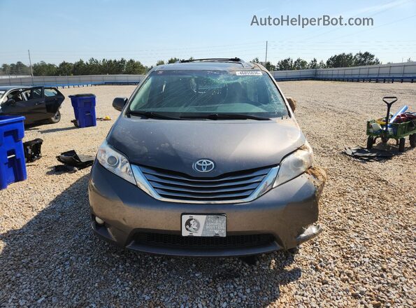 5TDYZ3DC7HS838839 2017 TOYOTA SIENNA Gray 