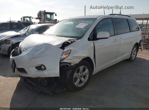 5TDYZ3DC7HS848433 2017 TOYOTA SIENNA Белый Передняя левая четверть
