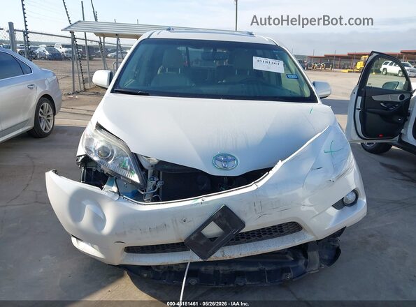 5TDYZ3DC7HS848433 2017 TOYOTA SIENNA Белый Вид щитка приборов
