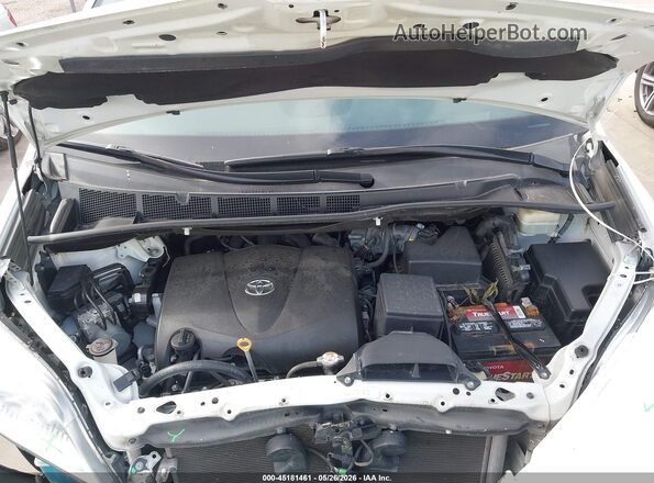 5TDYZ3DC7HS848433 2017 TOYOTA SIENNA Белый Вид сзади