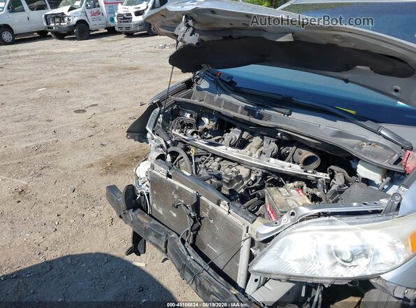 5TDYZ3DC8HS782832 2017 TOYOTA SIENNA Silver Rear view
