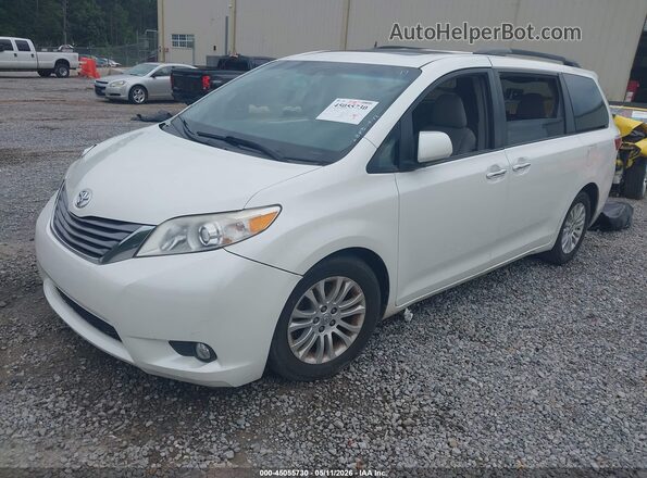 5TDYZ3DC8HS806806 2017 TOYOTA LE White Առջևի ձախ երեք քառորդ տեսարան