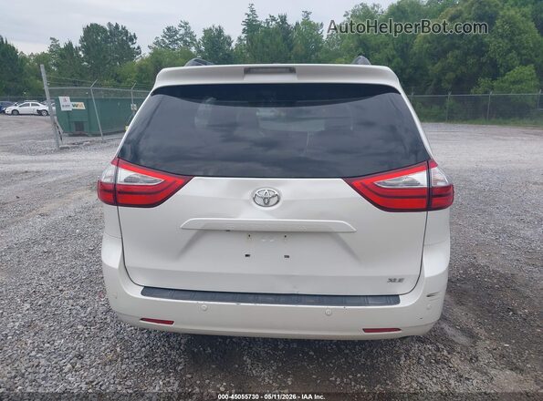 5TDYZ3DC8HS806806 2017 TOYOTA LE White 