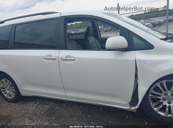 5TDYZ3DC8HS806806 2017 TOYOTA LE White Սարքավորումների վահանակի տեսք