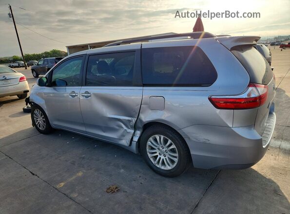 5TDYZ3DC8HS897592 2017 TOYOTA SIENNA Silver 